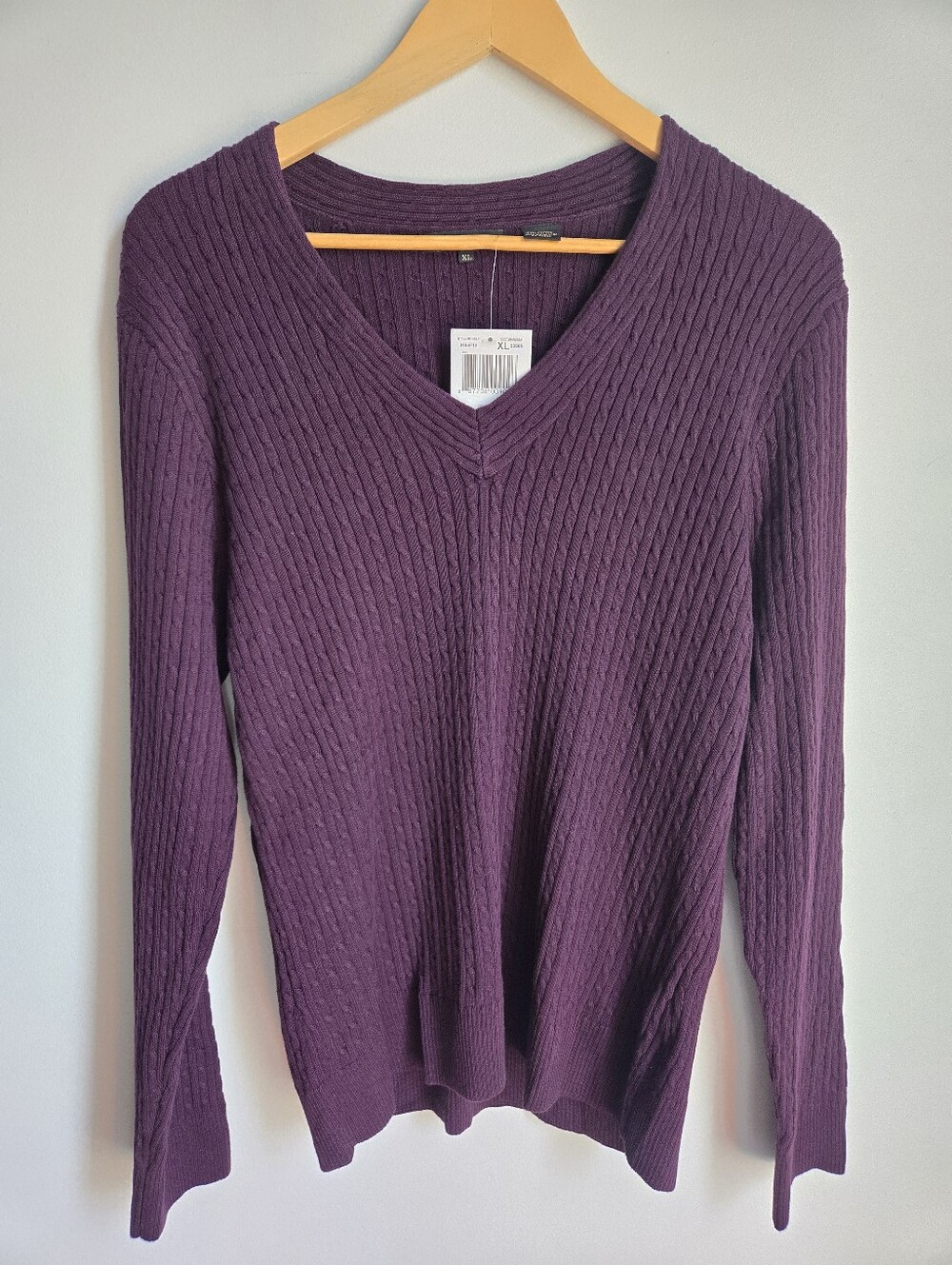 New JEANNE PIERRE Ribbed V-Neck Cotton Knit Sweater - Plum Purple